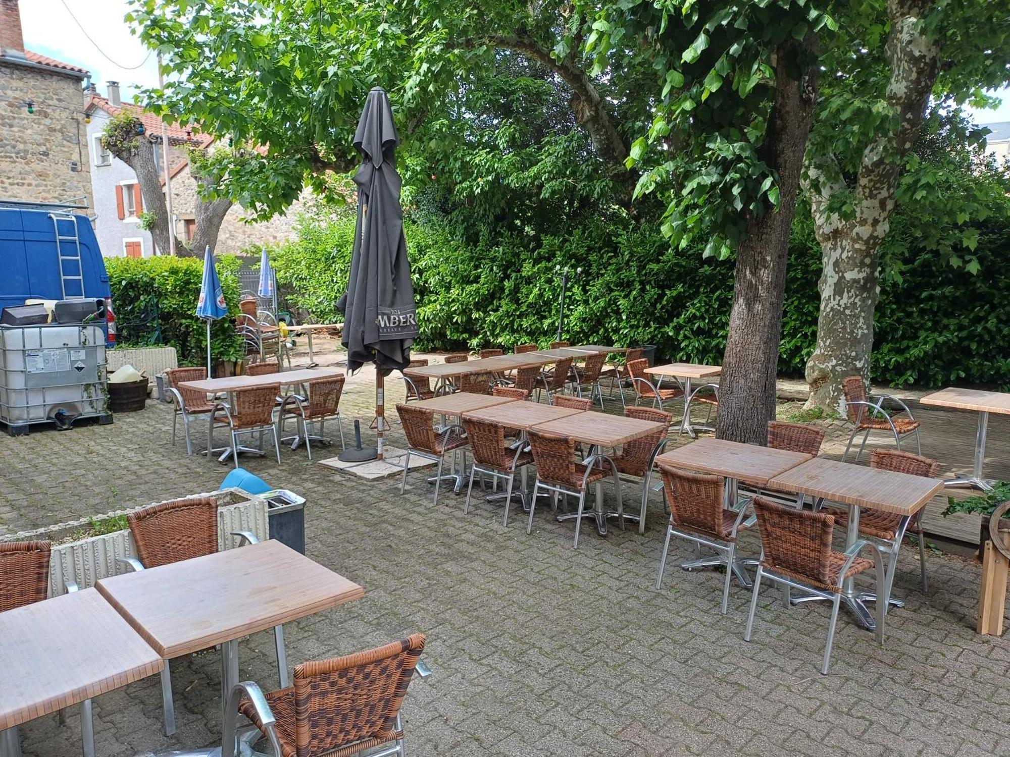 Auberge Des Platanes Villevocance Esterno foto